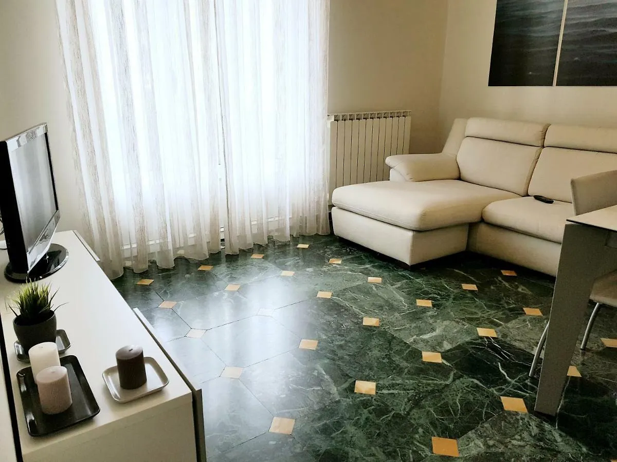 Appartamento Azalea Levanto 0*,